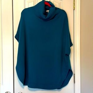 Cashmere poncho